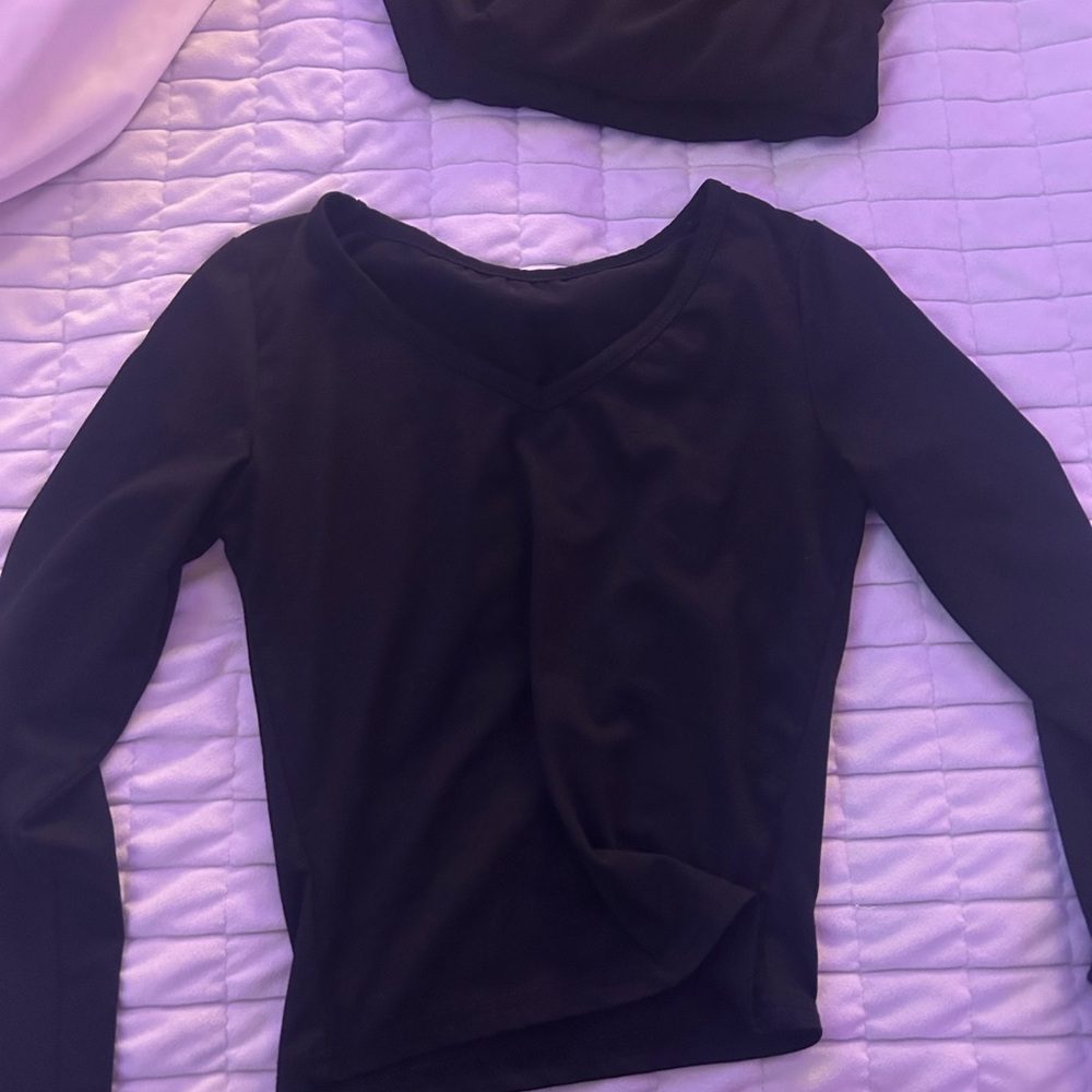 Elegant Black V-Neck Women's Top